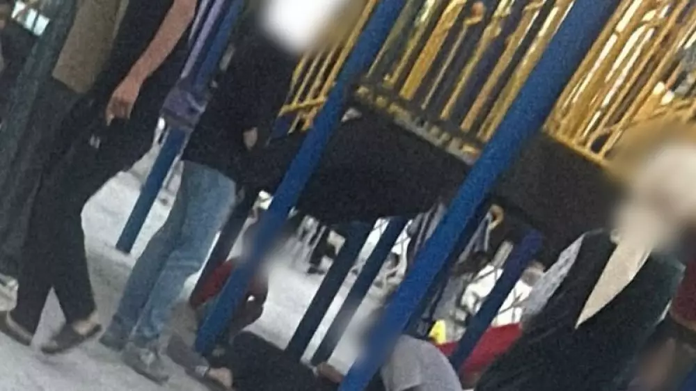 Еще один подросток получил травму из-за опасной забавы школьников в Актау