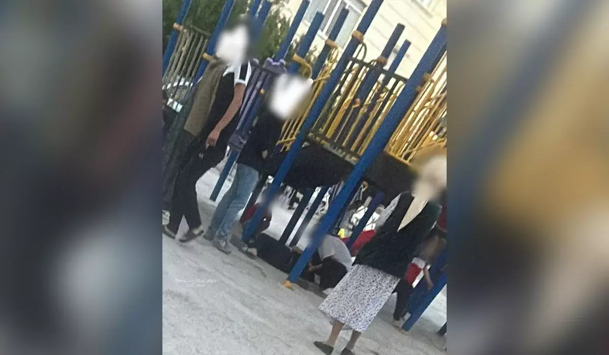 Бір-бірін талдырып ойнаған: Ақтауда жасөспірімнің бірі миы шайқалып, ауруханаға түсті