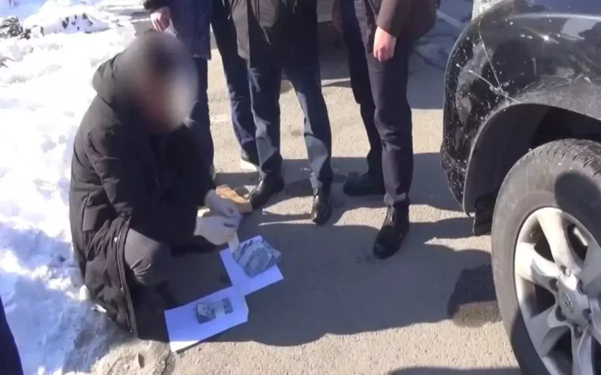 Жетісу облысында Табиғи монополияларды реттеу департаментінің басшысы сотталды