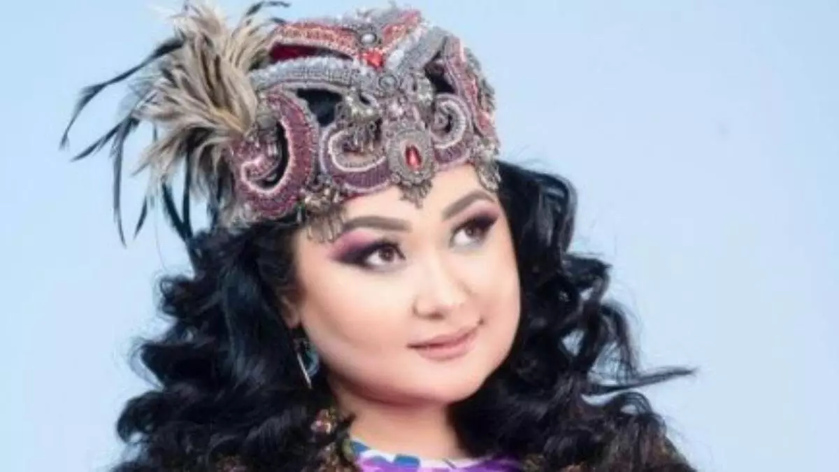Роза Әлқожа қонақ шақыруға ерінетін адамдарды сынады