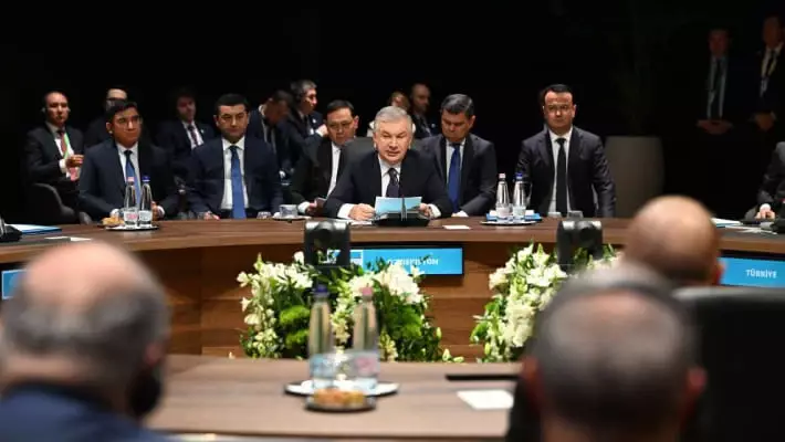 Мирзиёев призвал страны ОТГ подписать договор о вечной дружбе