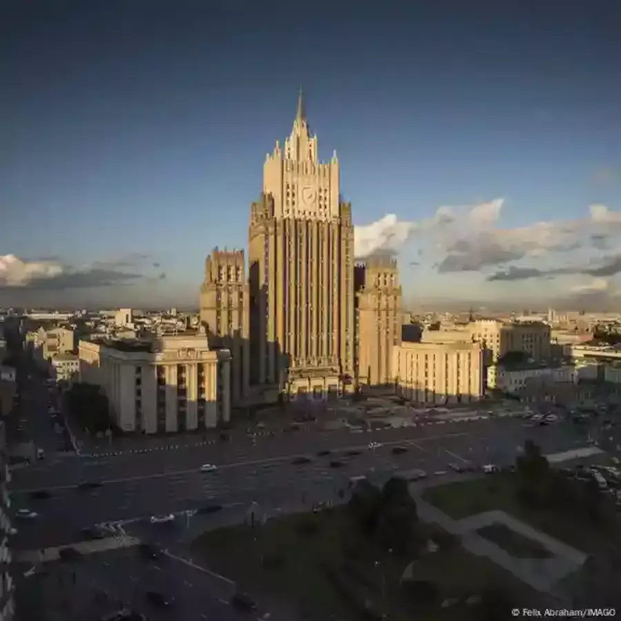 Ресей меморандумға қол қою үшін Зеленскийді отставкаға жіберуді талап етіп отыр
