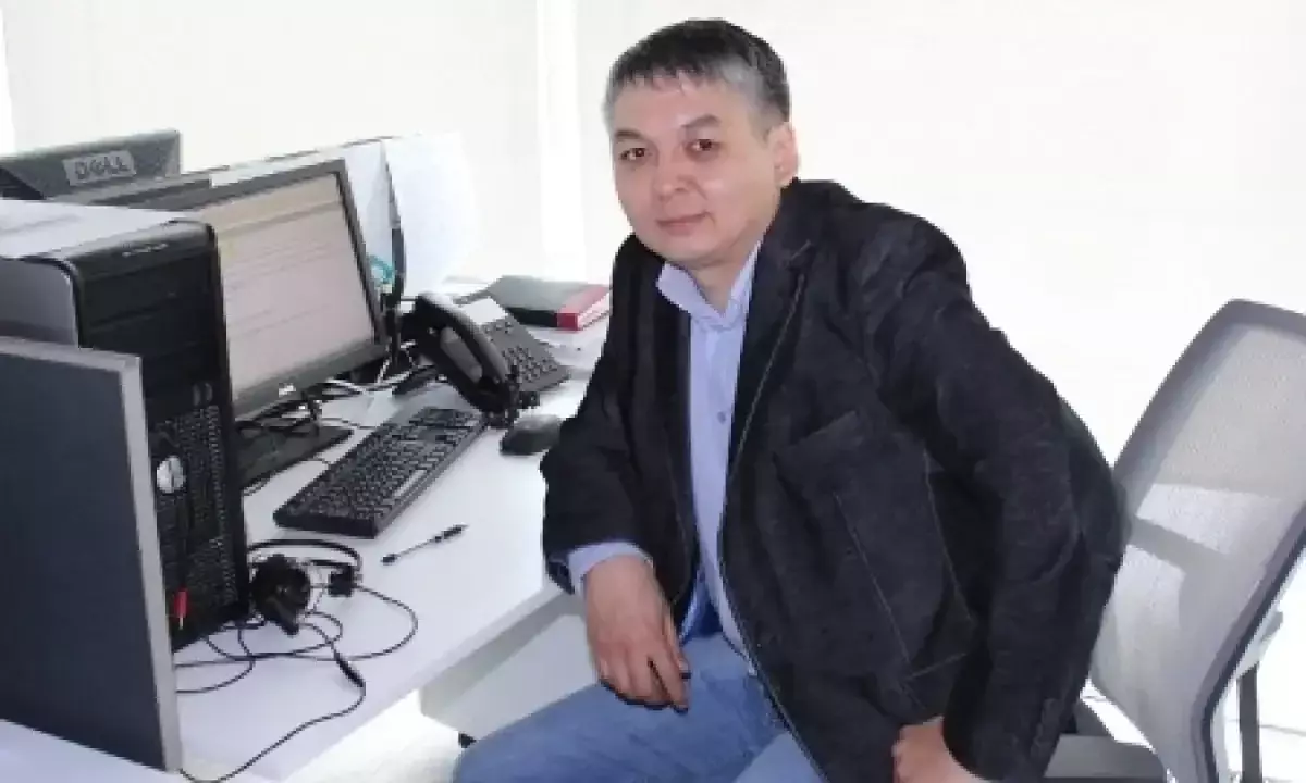 Скончался известный казахстанский журналист Диас Ахметшарип