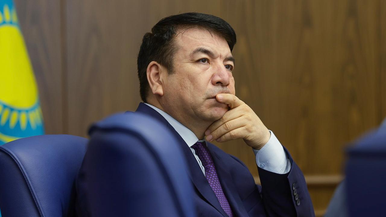 Министр Ғ.Бейсембаев мұғалім мен оқушыны әбден мезі етіп, шаршатты