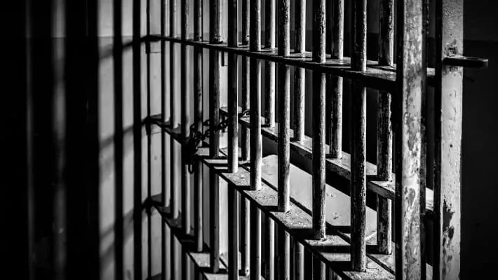 В Ташкенте мужчина получил пять суток за домогательства к невестке