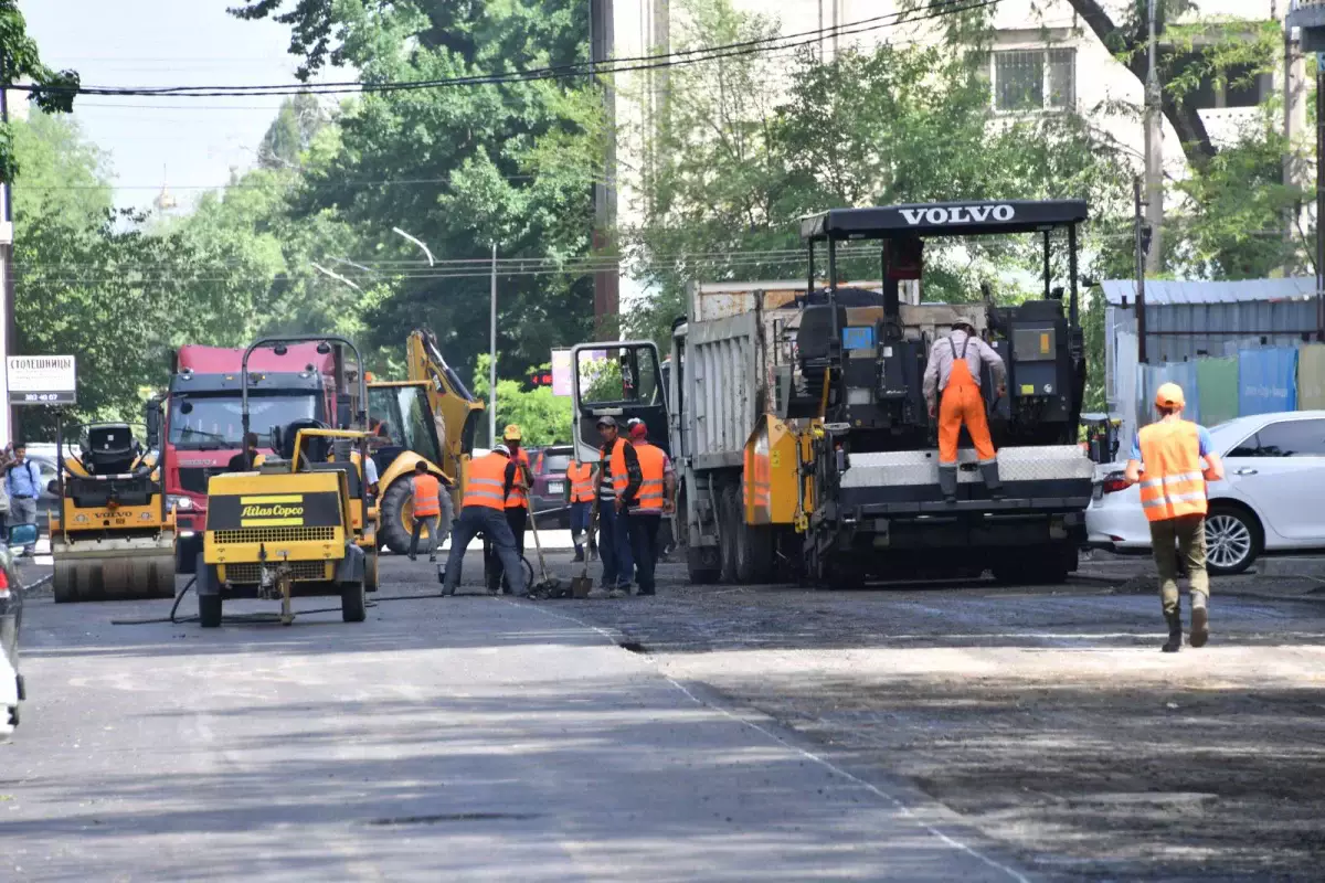 В Алматы за три года построено 75 км новых и отремонтировано 650 км дорог