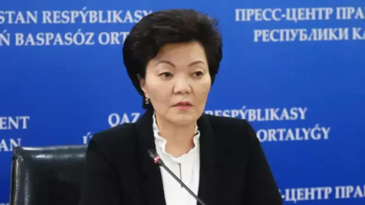 Как школьнику в Казахстане устроиться на работу официально, рассказала министр