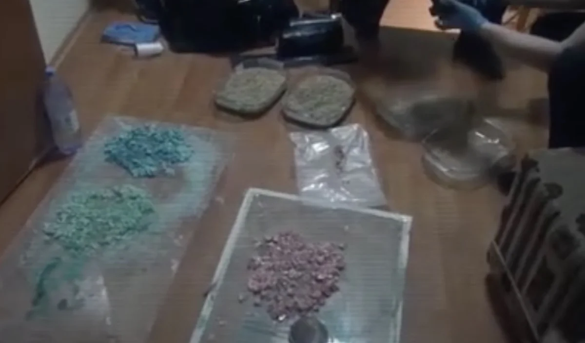 Алматыда жер үй синтетикалық есірткі шығаратын орынға айналған