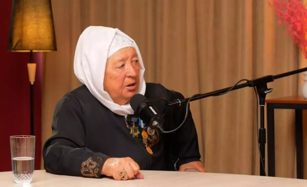 «Қыздарға намаз оқуға рұқсат бермеймін»: Әмина апа жетімдер үйіндегі діни сенім туралы айтты (ВИДЕО)