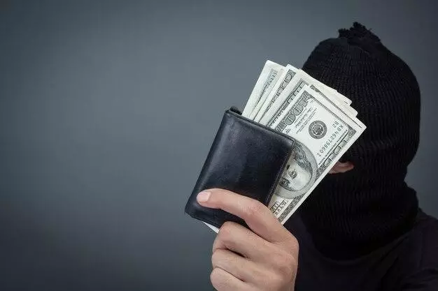 Алаяқтар рәсімдеген несиені кім төлейтіні белгілі болды