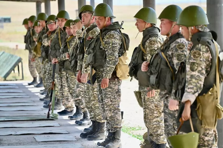 Әкім, мұғалім және бизнесмендер әскери дайындықтан өтті