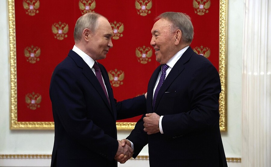 Зачем Назарбаев летал к Путину?
