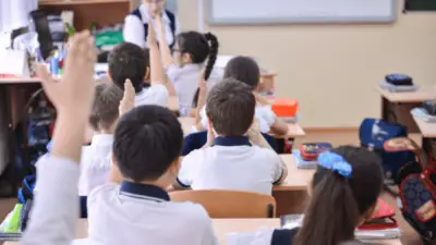 Еліміздің 6 өңірінде бұрын істі болған азаматтар балаларды оқытып келген