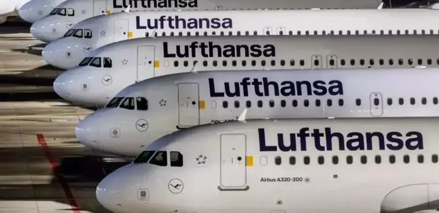 Lufthansa выплатит компенсации казахстанским пассажирам