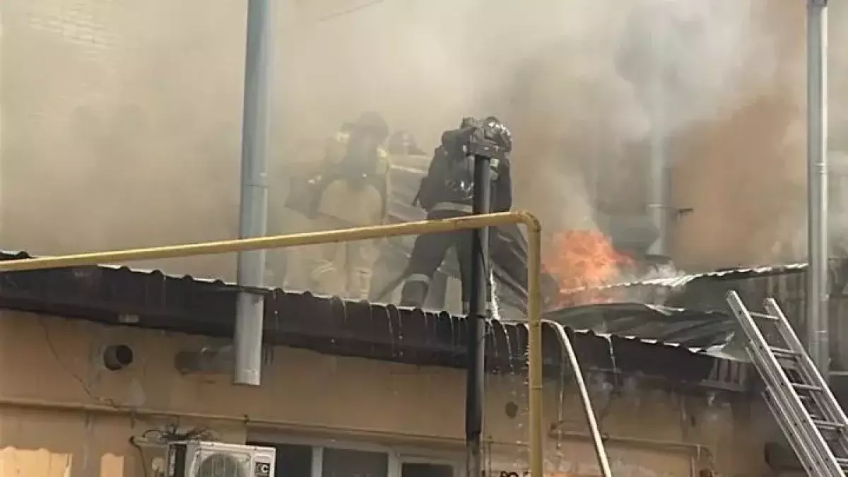 Ақтөбеде жарылыс болып, екі адам зардап шекті