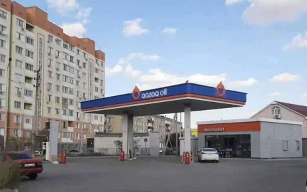 АЗС под окнами: пока не взорвётся, не поверят?
