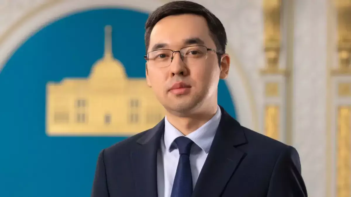 «Бір әңгіме бәрін өзгертті»: Тоқаевтың баспасөз хатшысы әулетіндегі қиындық туралы айтты