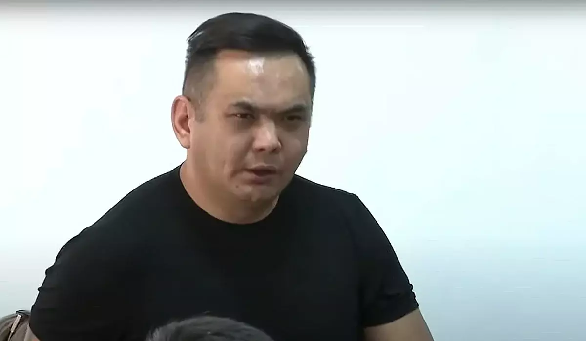 «Кірмеңіз»: Шерзат Полаттың ісі бойынша сотқа қатысқан Жан Ахмадиевті судья қуып шықты