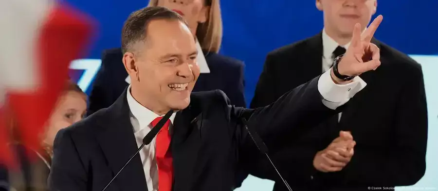 Польшадағы президент сайлауында консерватор Навроцкий жеңіске жетті