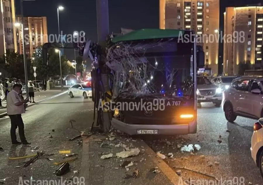 Астанадағы автобус оқиғасы: 10 адам зардап шекті