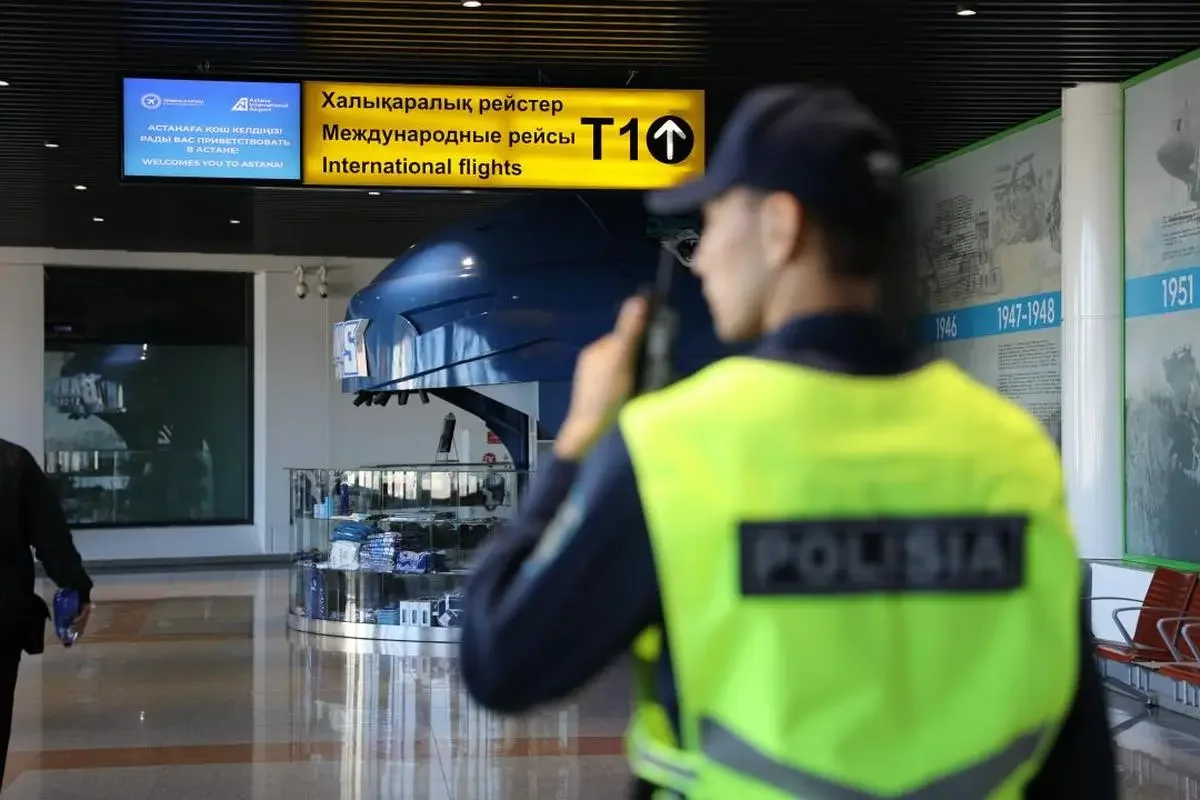 Астанада әуежайда әзілдескен шетелдік 15 тәулікке қамауға алынды