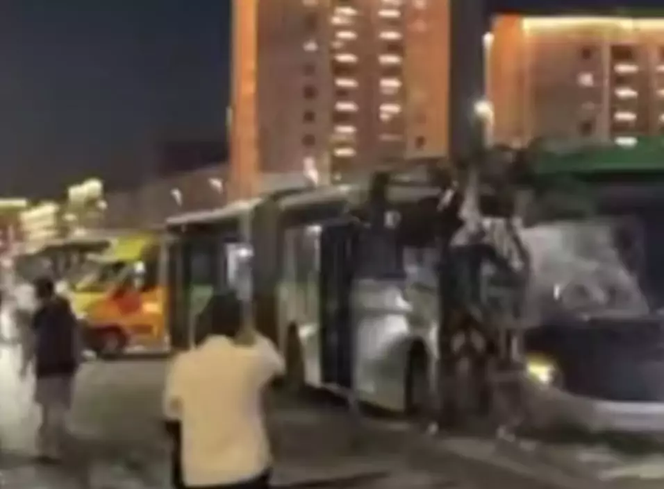 Трагедия в Астане: после ДТП с автобусом женщине ампутировали ноги