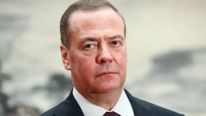Медведев заявил, что возмездие за атаку на аэродромы РФ будет неизбежным