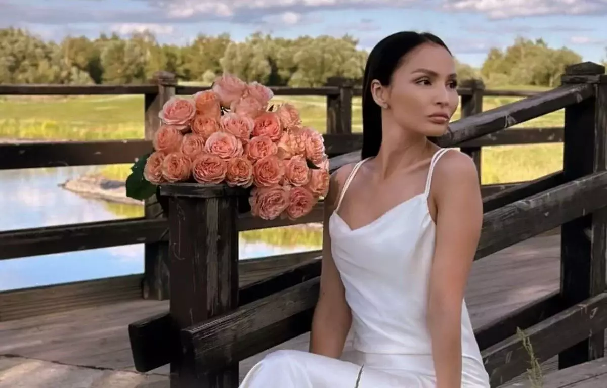 «Менің 5 балам бар»: Жұлдыз Әбдікәрімова өзінен жасы кіші жігіттің сезіміне жауап берді