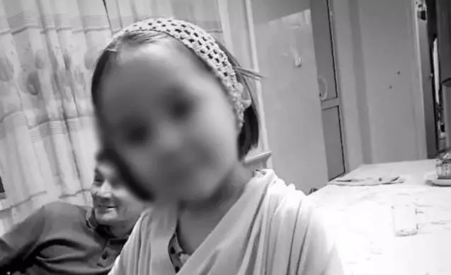 Сарыағашта 3 жастағы қызды дәретханаға лақтырып өлтірген жасөспірім қамалмайтын болды
