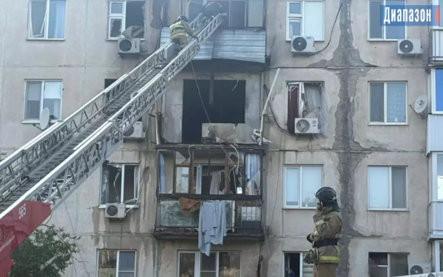 Взрыв прогремел в одной из многоэтажек Актобе