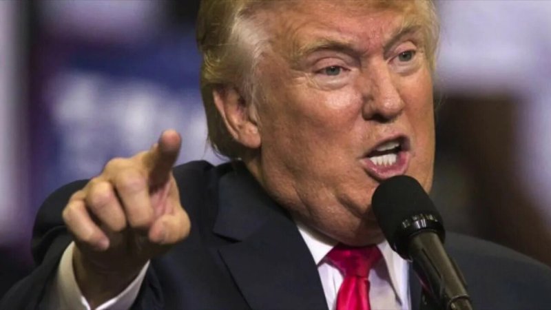 Раскрыты две причины, подтолкнувшие Трампа запретить въезд в США гражданам 12 стран