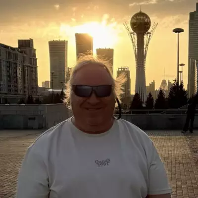 Голливудский продюсер репостнул ролик ко Дню государственных символов РК