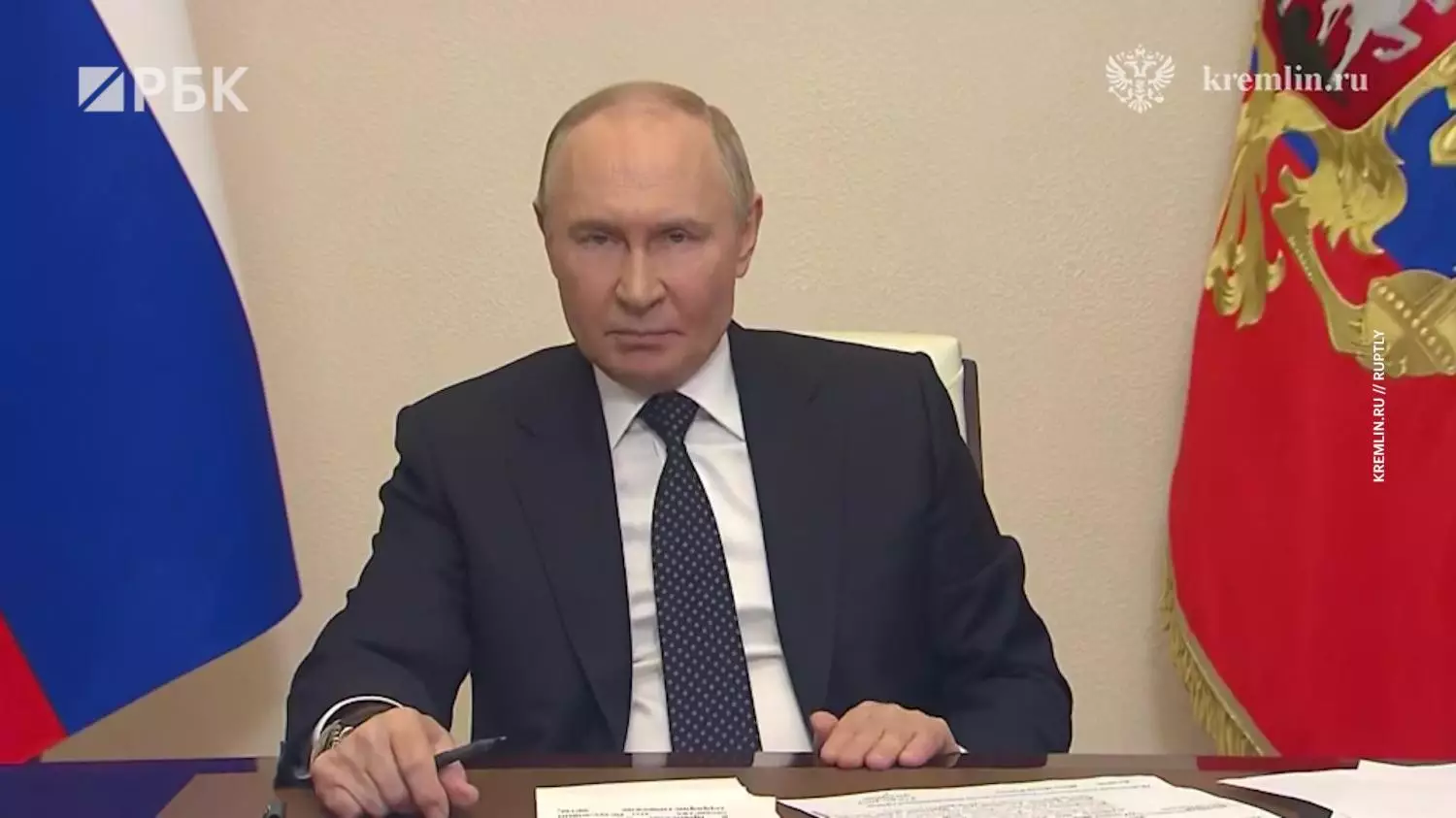 "Кім террористтермен келіссөз жүргізеді!?": Путин Зеленскиймен кездесуден бас тартты