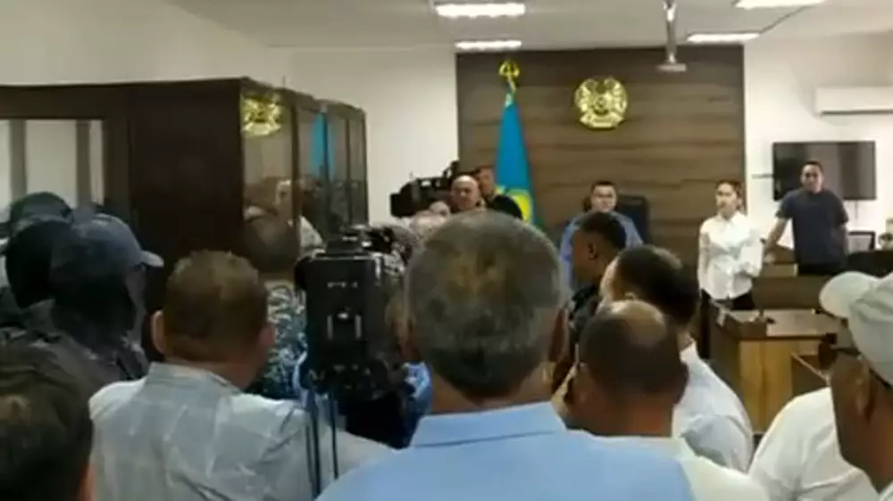 Дело Шерзата: полиция отреагировала на беспорядок после оглашения приговора