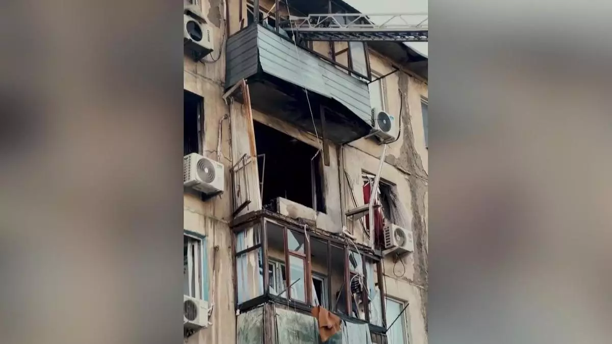 Взрыв в пятиэтажном здании в Актобе: жильцам запрещено возвращаться в свои квартиры (видео)