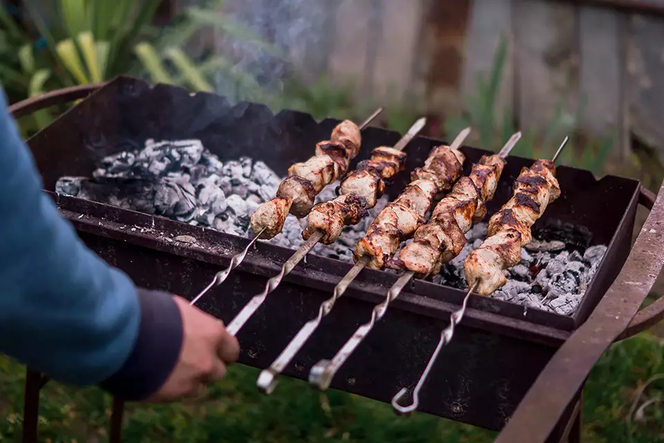 Из какого мяса получается самый вкусный шашлык - новости на Lada.kz 06.06.2025