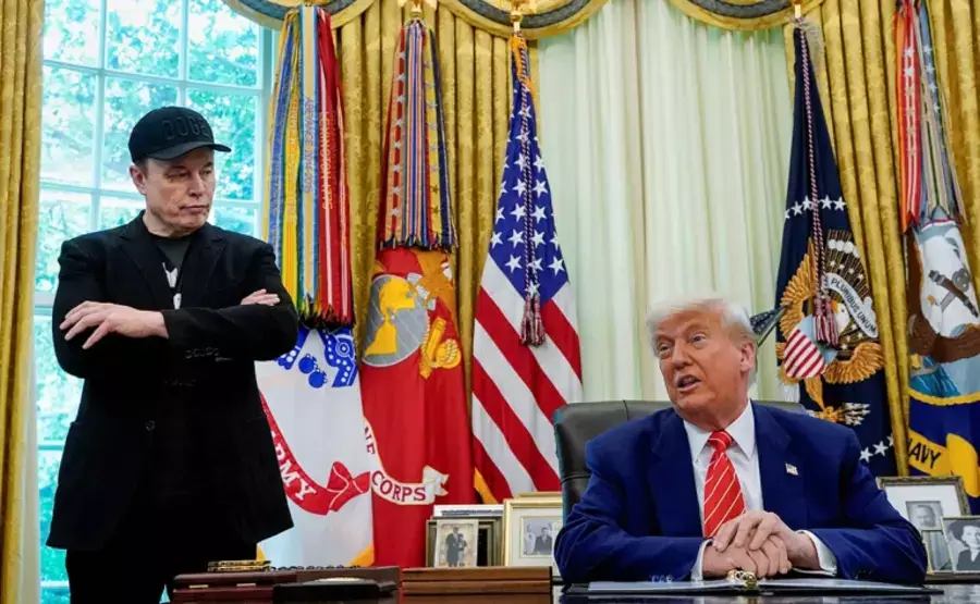 Дональд Трамп: Илон Масктың есі ауысты