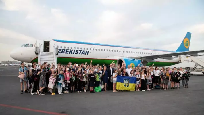 В Узбекистан на реабилитацию прибыла группа украинских детей