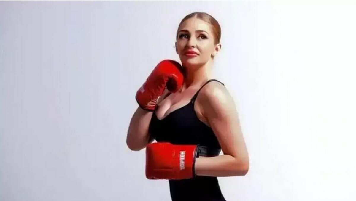 Самая сексуальная боксерша Казахстана нокаутировала сердца фанатов