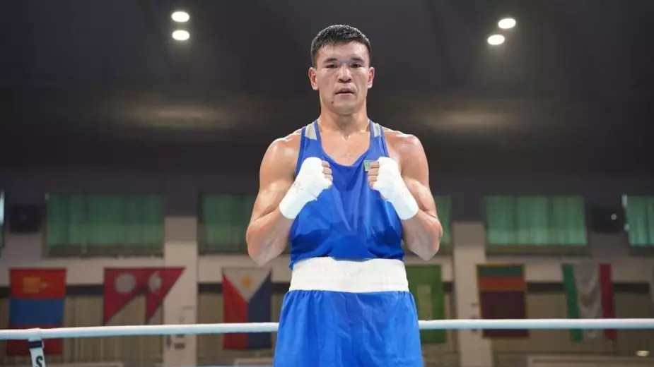 Жусупов отправил соперника в нокдаун и вышел в полуфинал Eindhoven BoxCup. 