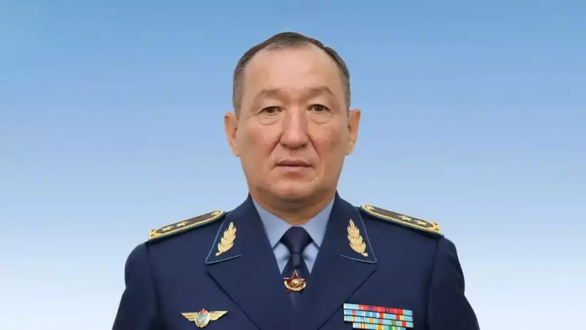 Қосанов Қорғаныс министрі болды