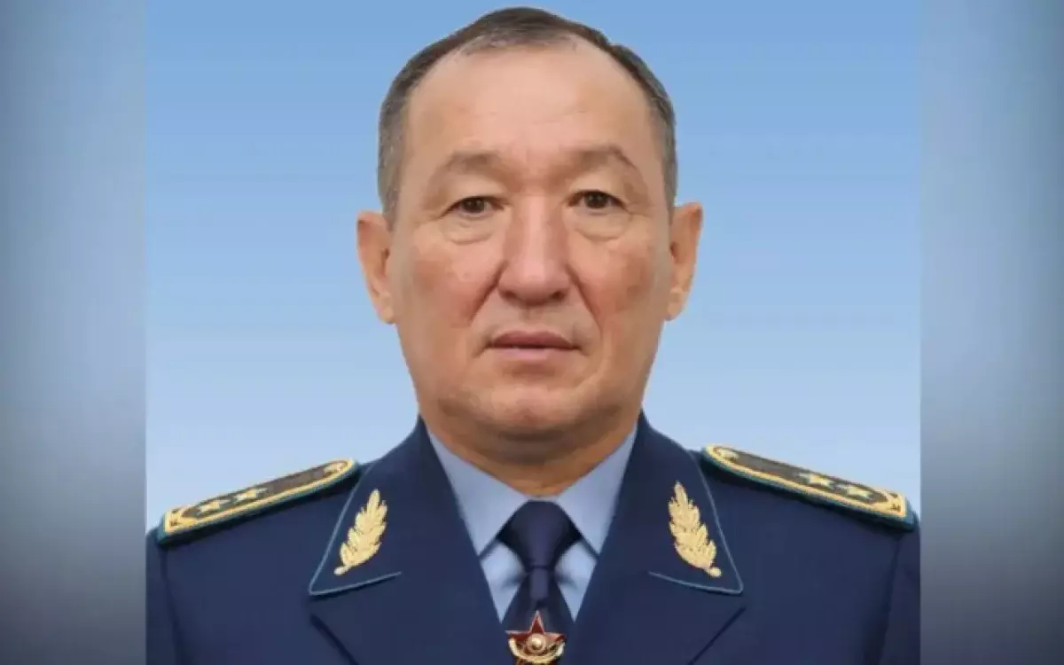 Токаев дал ряд поручений новому министру обороны