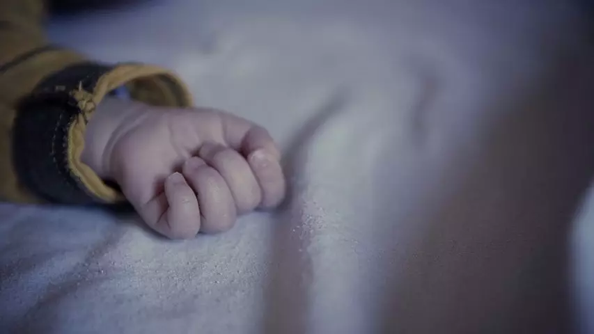 Бір отбасыдағы төрт өлім: Қатарынан 2 сәби қайтыс болды - полиция тергеуде