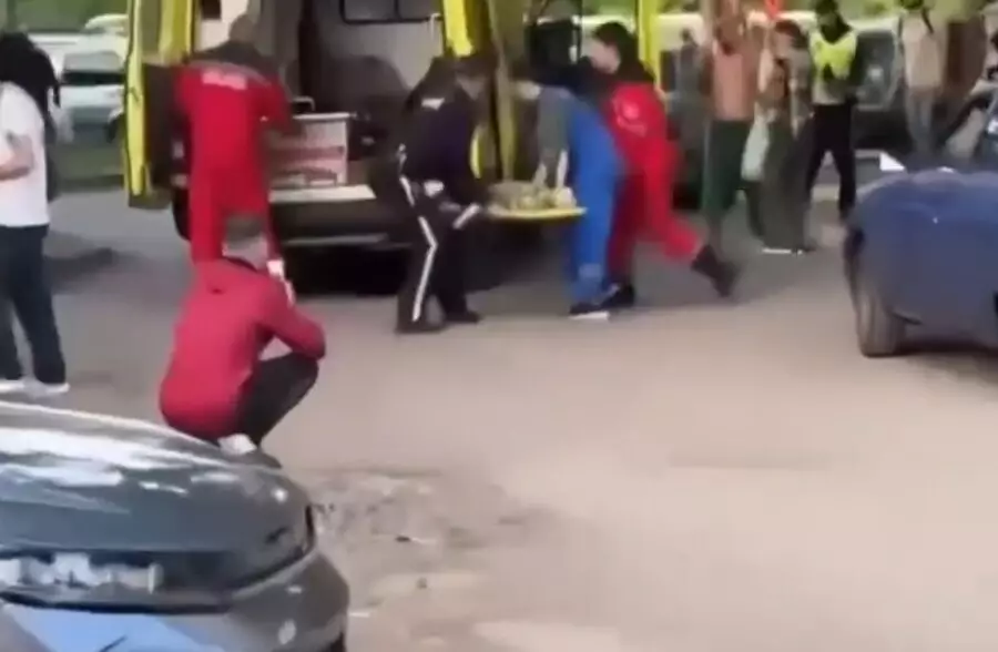 Трехлетний мальчик умер после падения из окна в Караганде