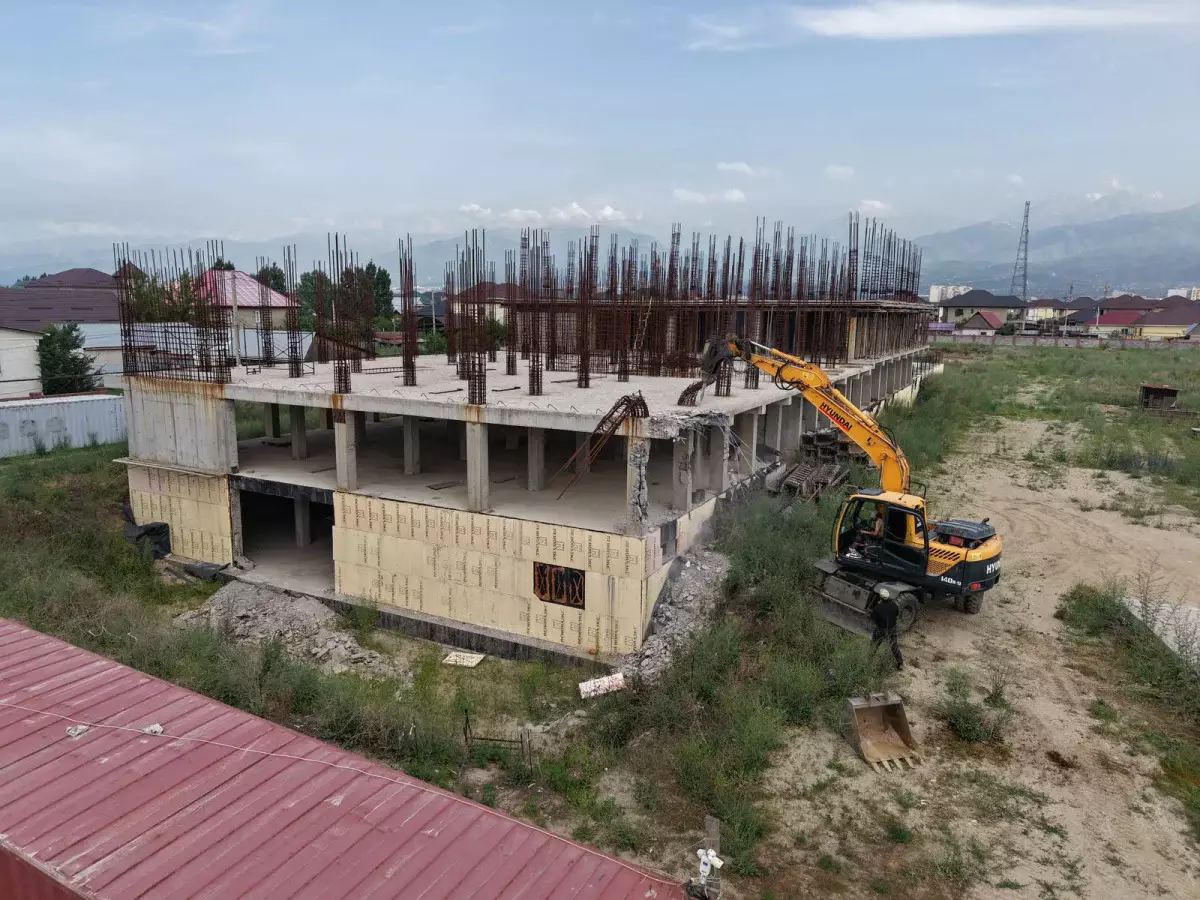 Жилой комплекс Orda City в Алматы сносят по решению суда