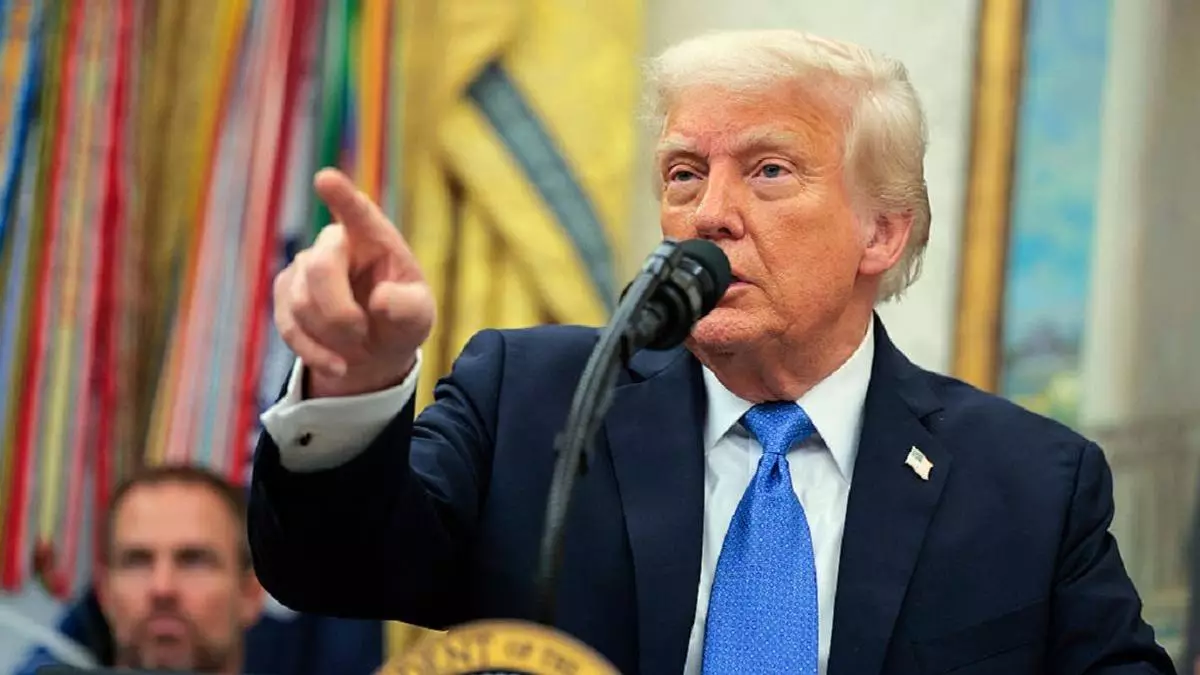 "Город был бы полностью уничтожен": Трамп выразил свое мнение о возможной отправке военных в Лос-Анджелес.