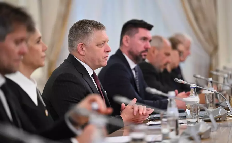 Фицо поблагодарил Казахстан за вклад в освобождение Словакии от нацистов