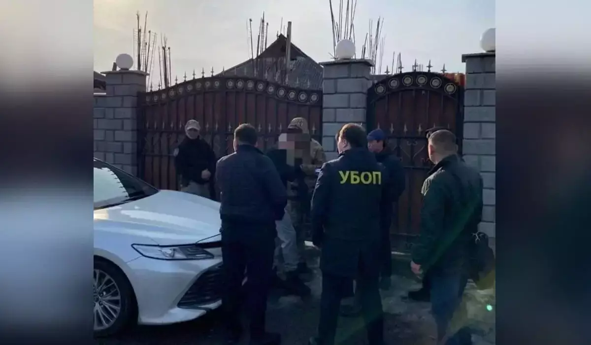 Жетісу облысында блогер кәсіпкерден 10 миллион теңге бопсалаған