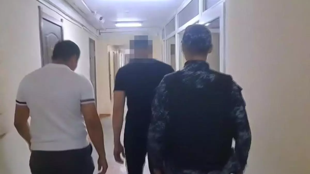 В детской больнице в Карагандинской области произошло нападение на двух врачей.