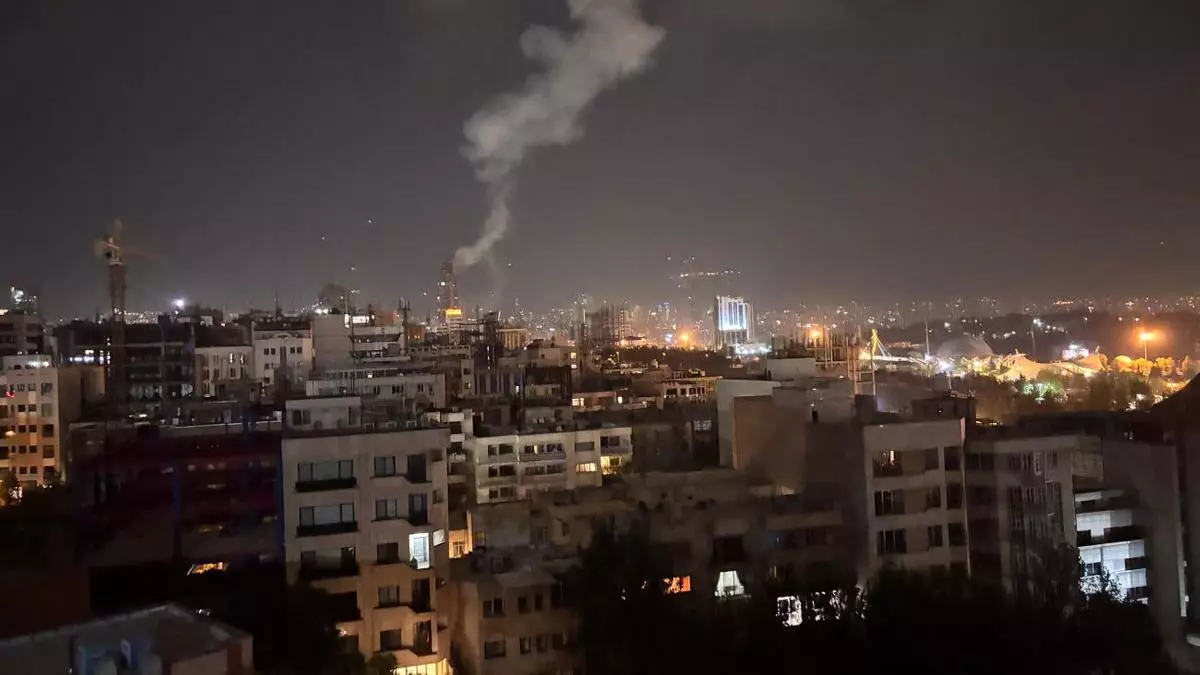 Следующий ряд взрывов прогремел неподалеку от столицы Ирана (видео)